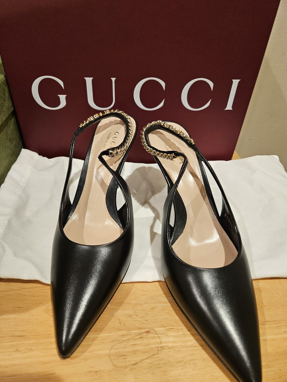 $1150 NEW Gucci Signoria Leather EU 38.5 Slingback Pump - Picture 2 of 9